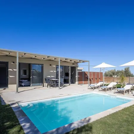 וילה Stylish Vianello With Heated Pool And Bbq, Near *