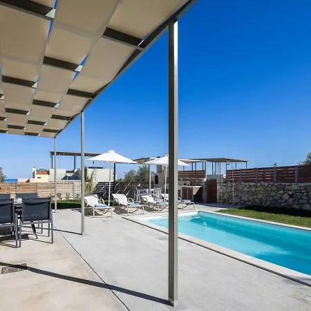 Stylish Vianello With Heated Pool And Bbq, Near